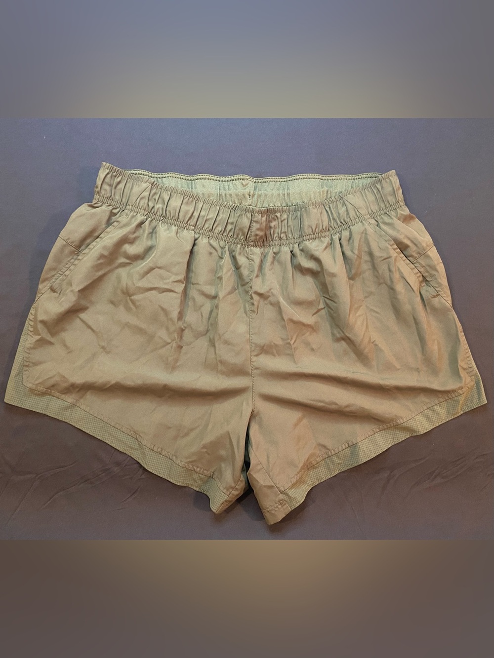 Women’s Casual Elastic-Waist Shorts - Olive